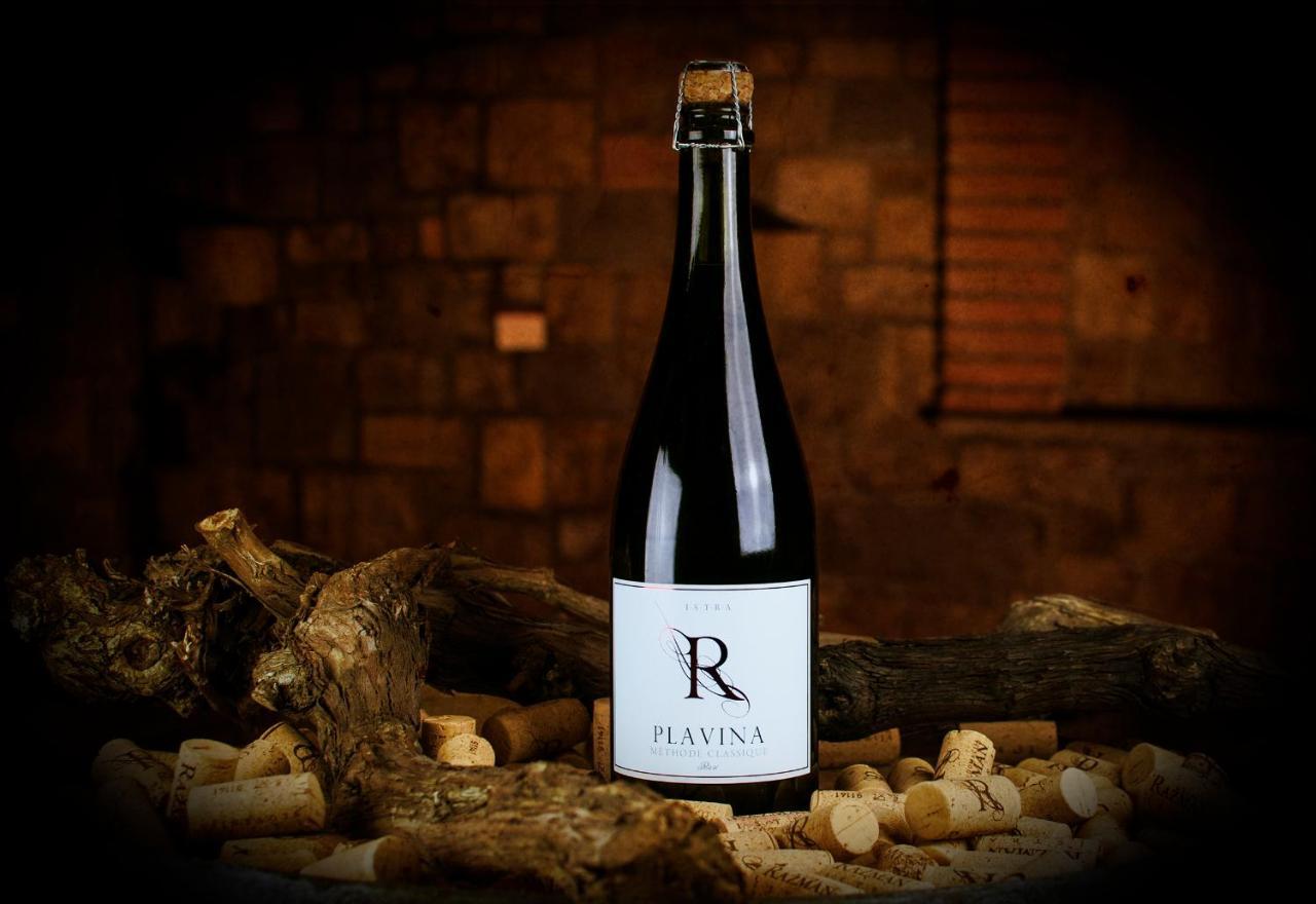 Razman Wine Rooms Gračišče Exteriör bild