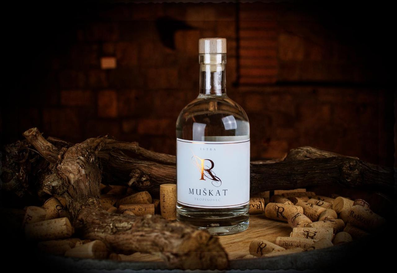 Razman Wine Rooms Gračišče Exteriör bild